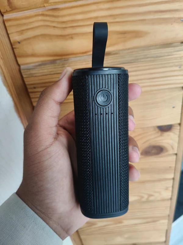 3-IN-1 Earbuds+Speakers+Power Bank